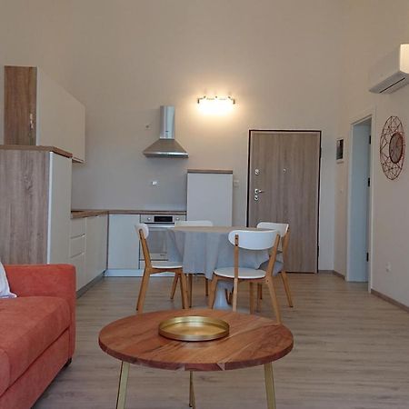 Irena Apartment Cres Exterior photo