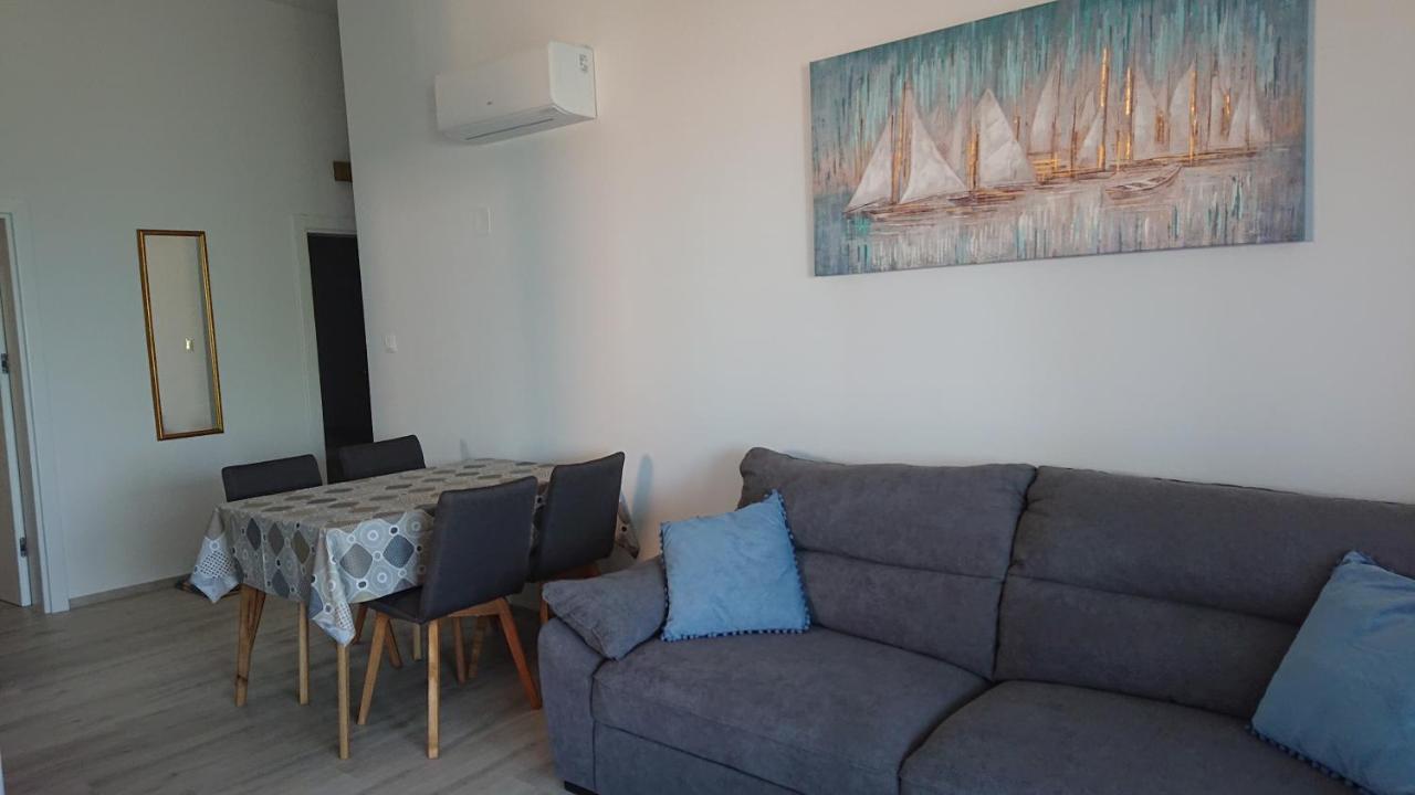 Irena Apartment Cres Exterior photo