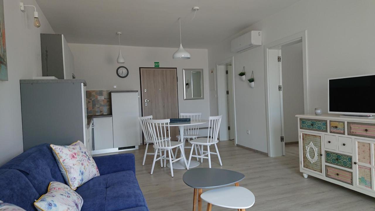Irena Apartment Cres Exterior photo