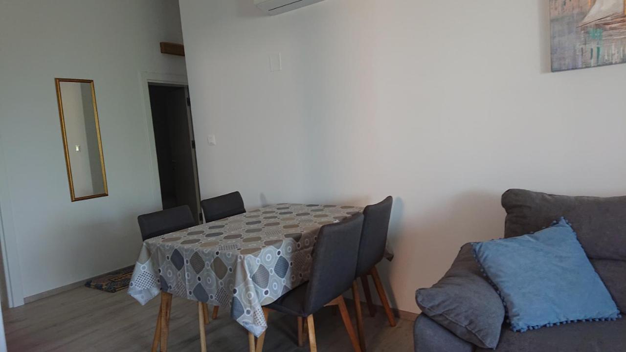 Irena Apartment Cres Exterior photo